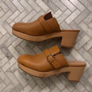 Madewell Tan Leather Clogs with Wood Heel